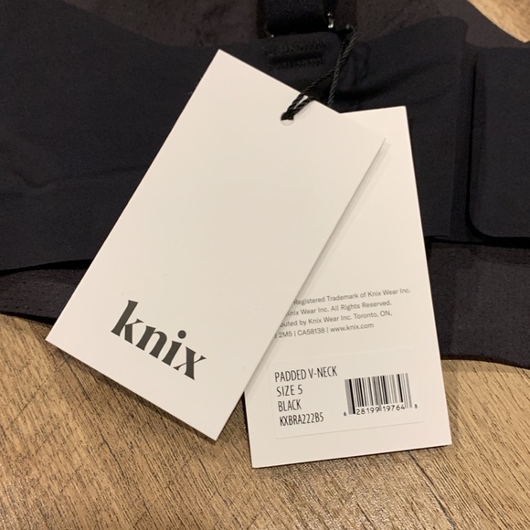 Knix Padded V-Neck Evolution Bra - Picture 6 of 12